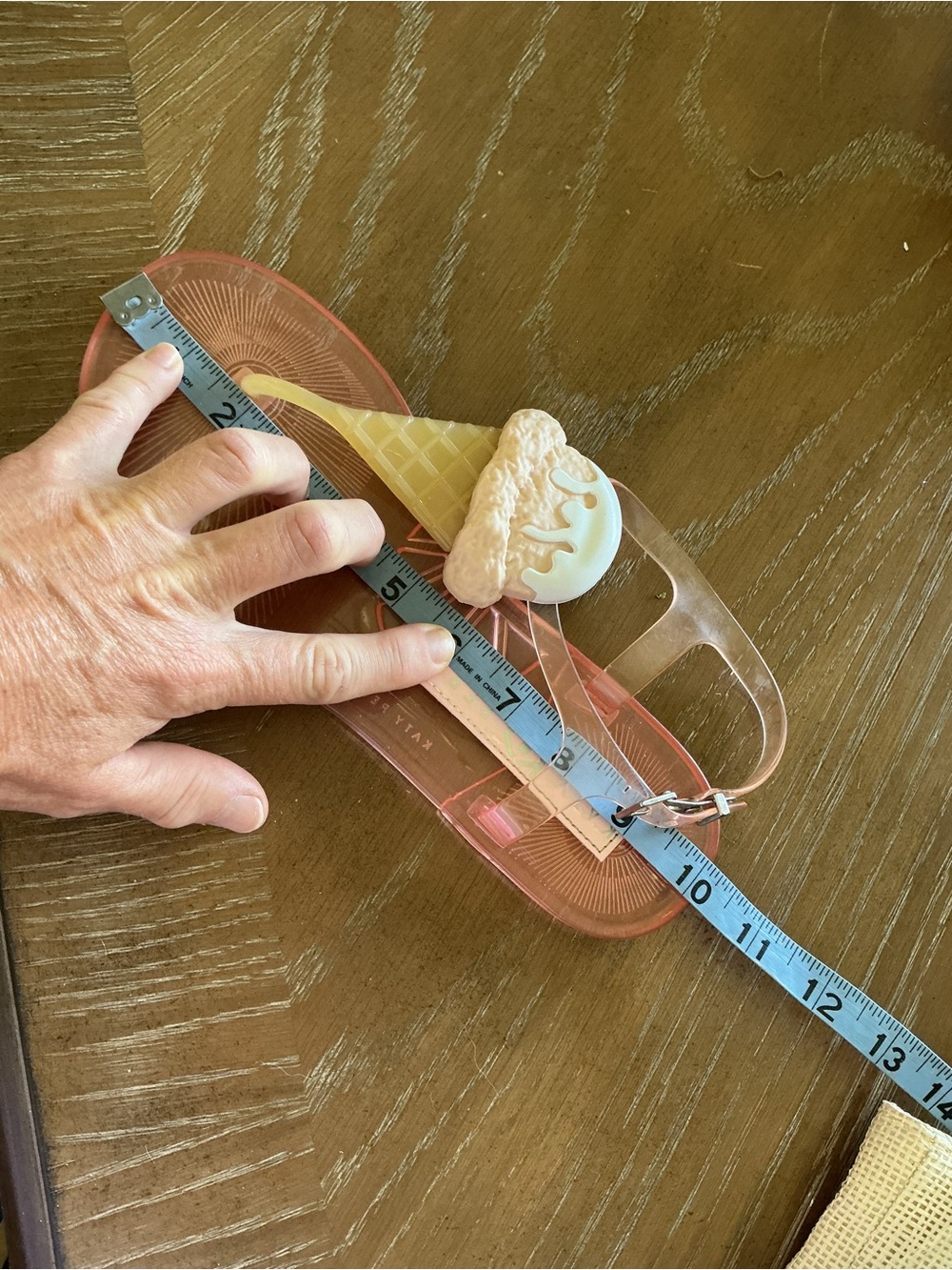 Katy Perry The Sundae Jelly Sandals Pink Ice Cream Cone Thong Size 9. - Picture 13 of 14